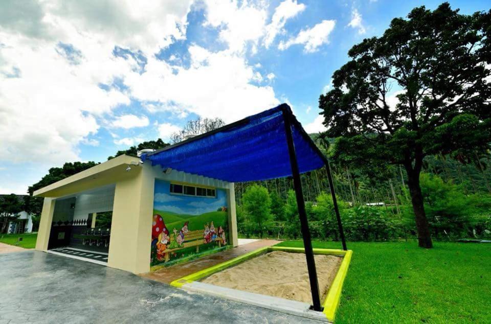 Mushroom Forest Guesthouse Camping Site Puli Bagian luar foto