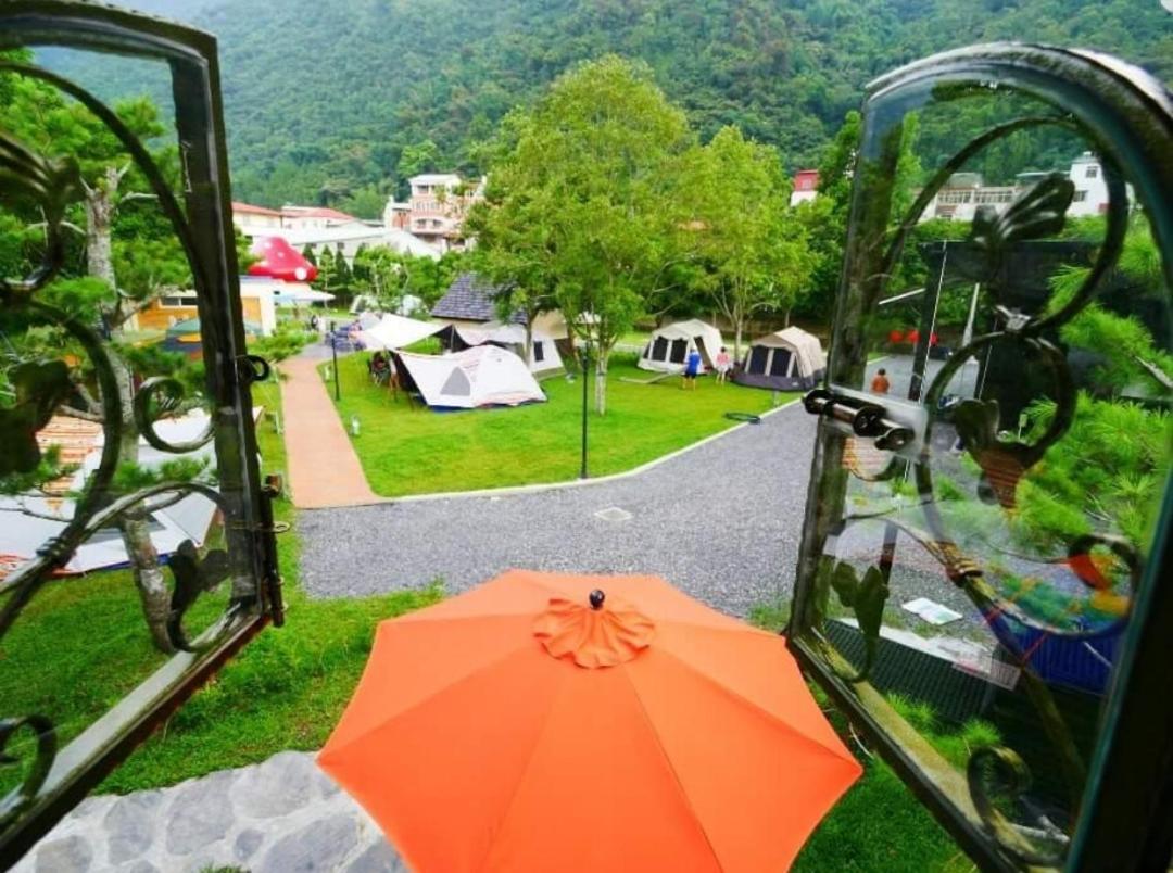 Mushroom Forest Guesthouse Camping Site Puli Bagian luar foto